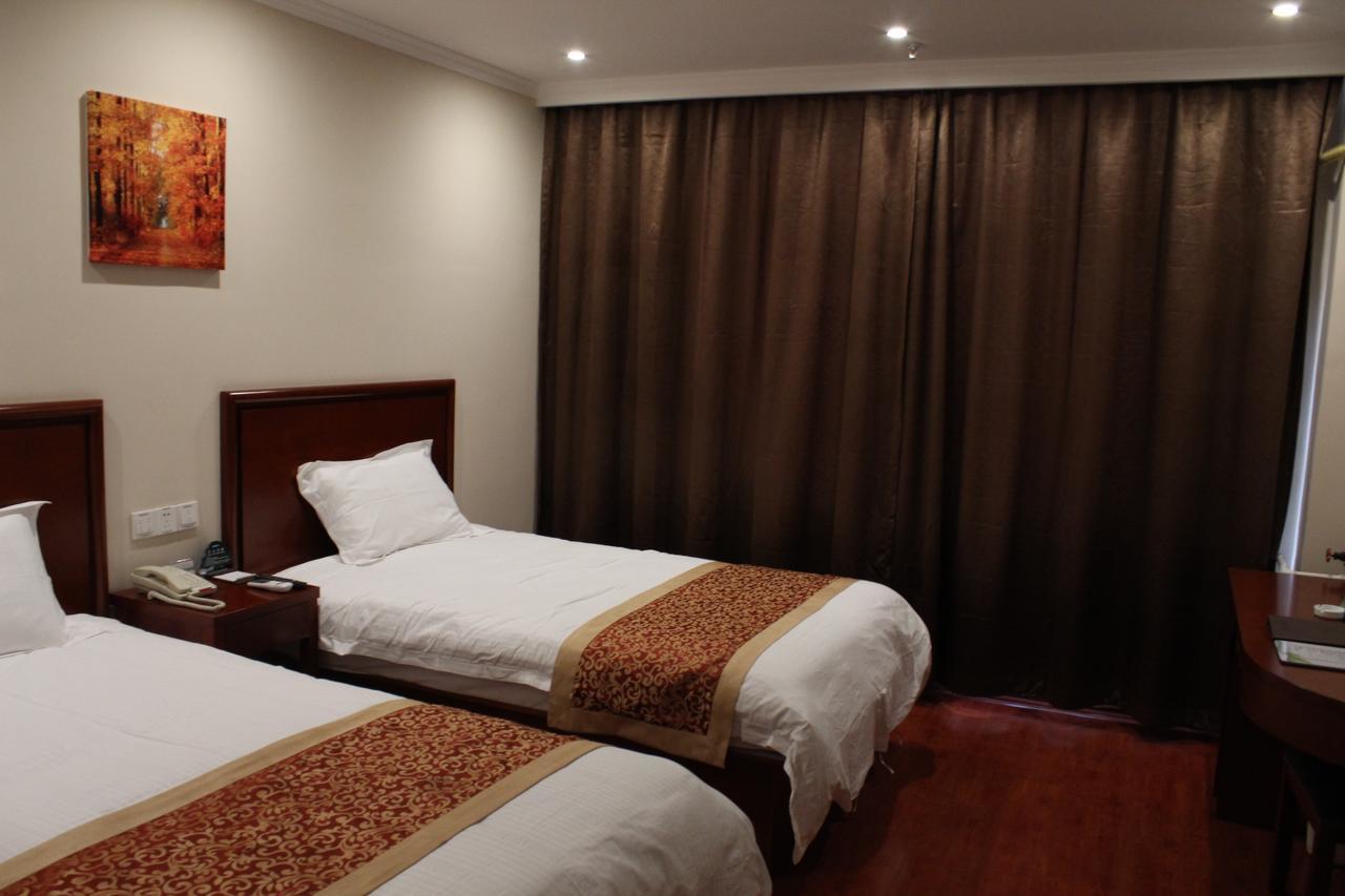 Greentree Inn Shanghai Expo Site South Yanggao Road Subway Station Express Hotel Exterior foto